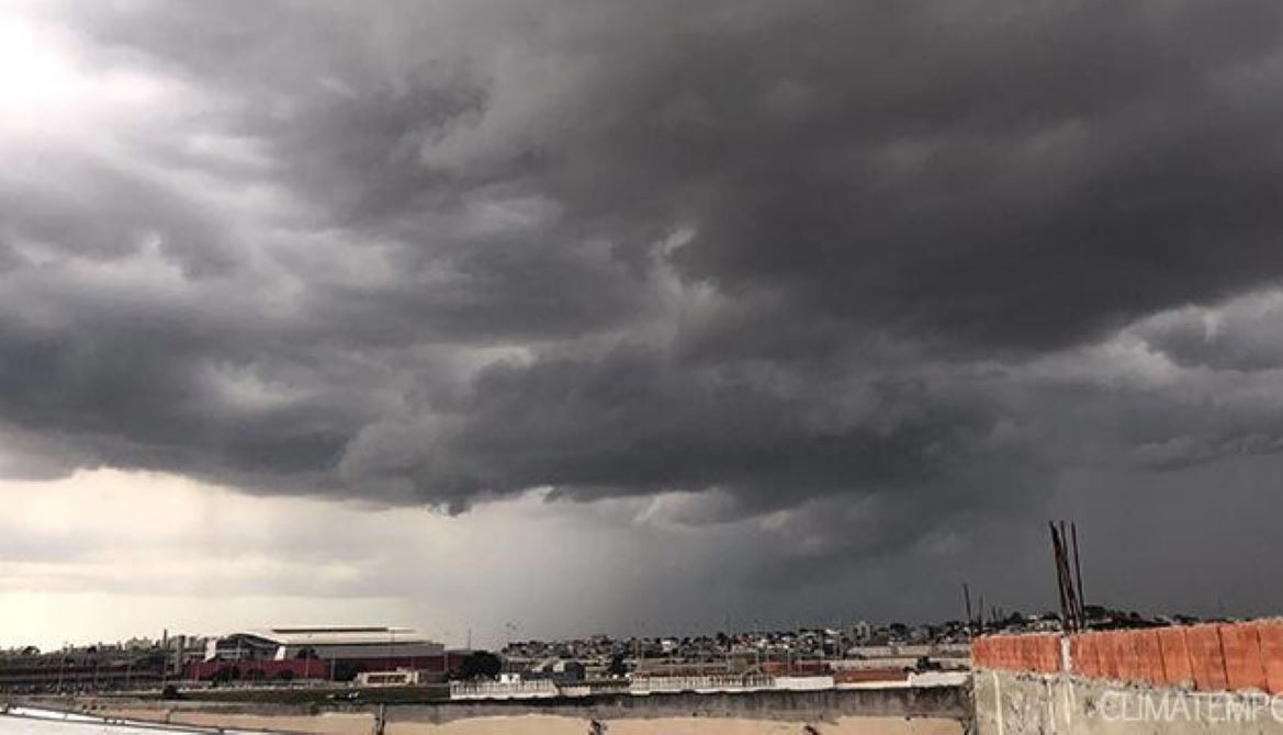 Segunda com temporal no Sudeste, Centro-Oeste e Norte do Brasil