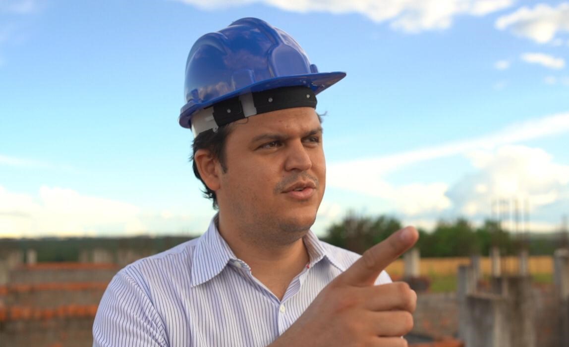 Thiago Silva viabiliza bombas para distribuição de água para assentamento Apetrarron, Rondonópolis