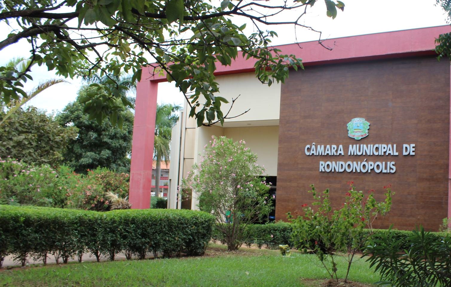 Rondonópolis | Câmara continua com atendimento presencial suspenso
