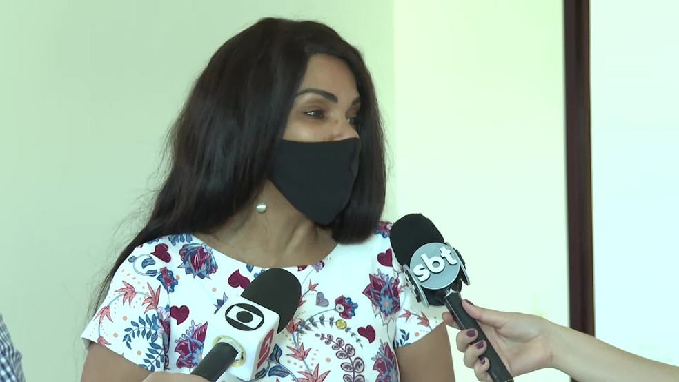 Flordelis é intimada a usar tornozeleira eletrônica e precisa se apresentar até a noite de quinta-feira