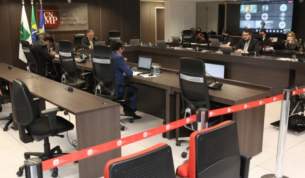 Mato Grosso | Promotora é suspensa por devolver mais de 180 processos à Justiça sem dar parecer