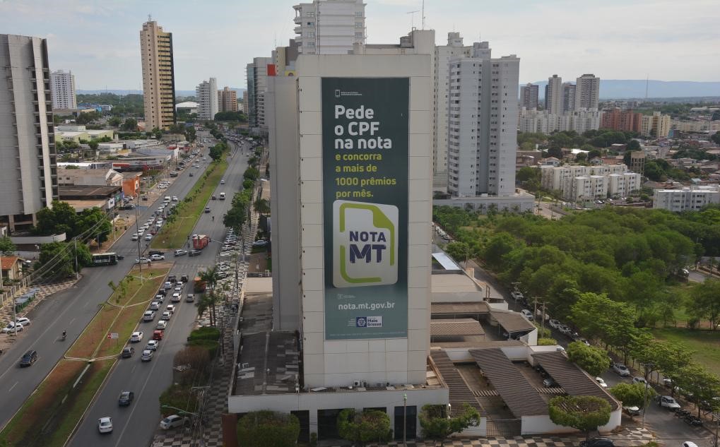 Consumidores concorrem a prêmios de R$ 500 e R$ 10 mil nesta quinta-feira (12)