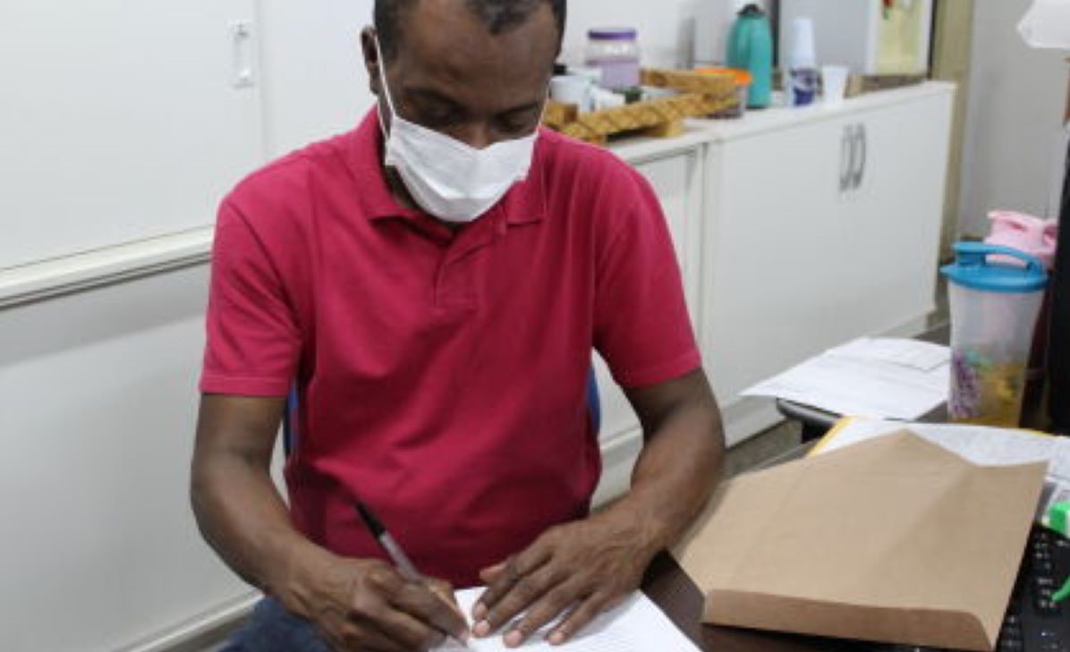 Diretor pede providências em escola com infestação de ratos e morcegos no Araguaia