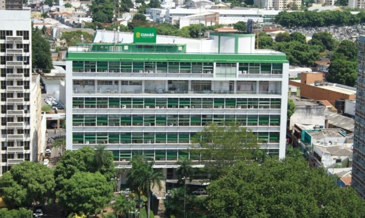 Liminar suspende pagamento de VI a prefeito e gestores de Cuiabá