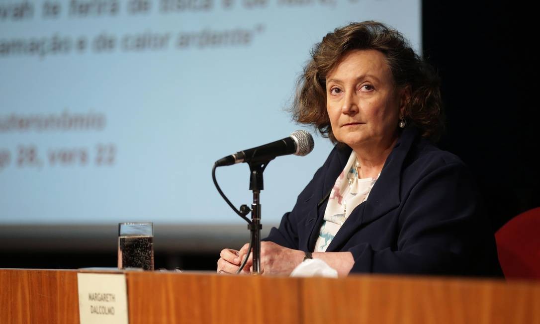 Brasil não deverá ter vacinação antes de fevereiro, diz pesquisadora da Fiocruz