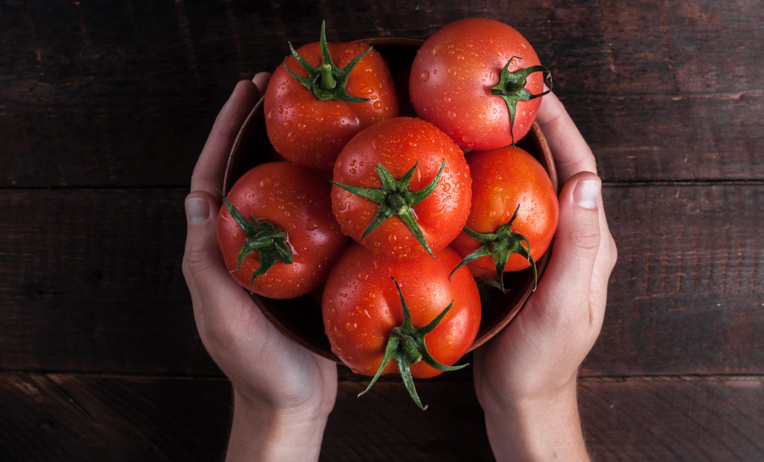 O tomate, altamente consumido no Brasil, pode ter explosão de preços com redução do volume de produção