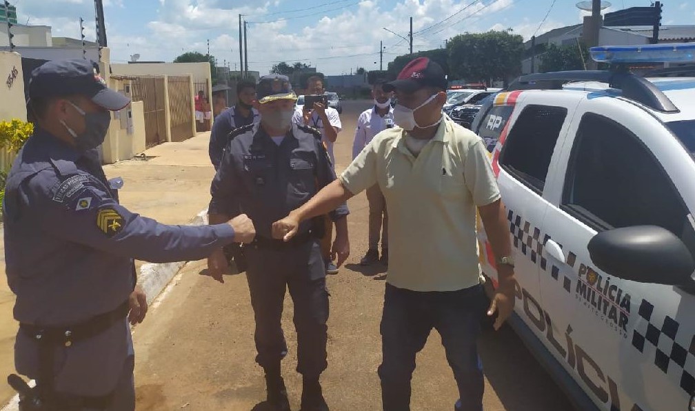 Mato Grosso | Sargento é homenageado depois de 33 dias de internação hospitalar com Covid-19