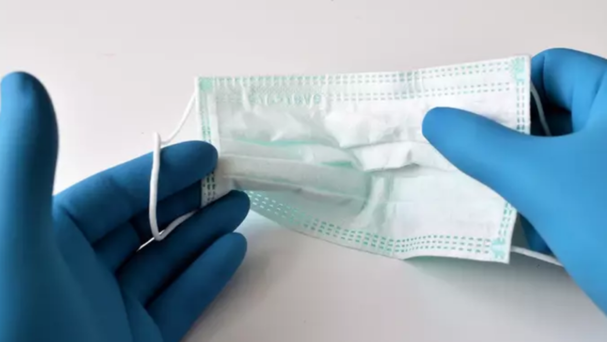 Máscara bloqueia 99,9% das gotículas grandes que transmitem Covid-19, diz estudo