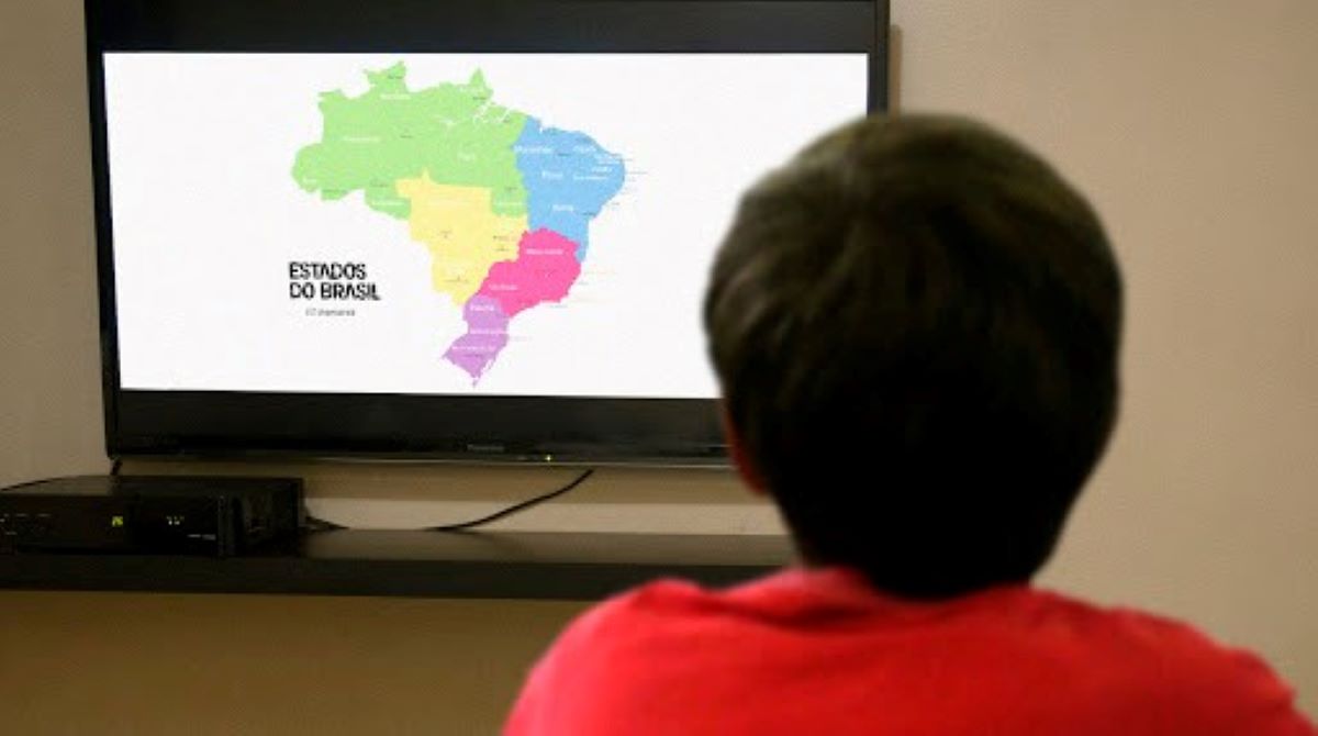 Seduc inicia parceria com emissoras de TV para retransmissão de conteúdo educacional