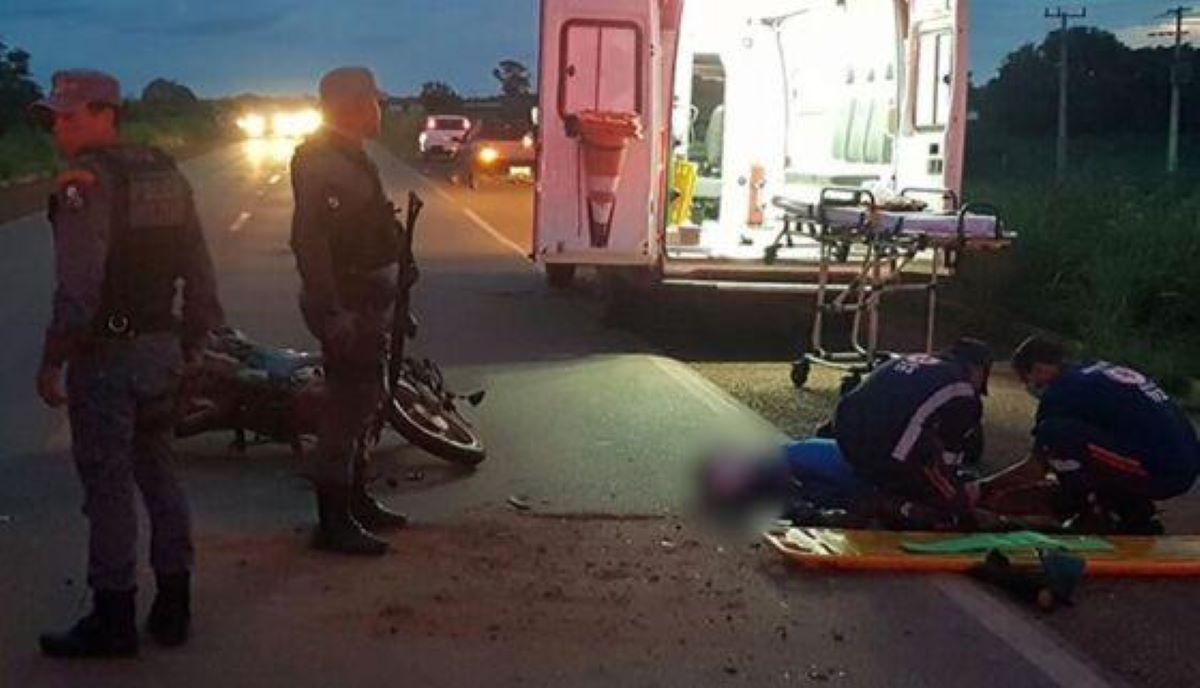 Mato Grosso | Homem morre ao bater moto contra Hilux em rodovia