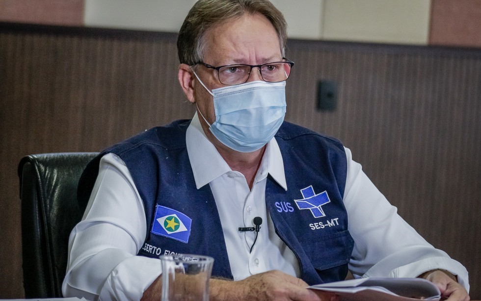 Mato Grosso | Secretário de Saúde é transferido para SP após ficar internado em UTI devido à pneumonia
