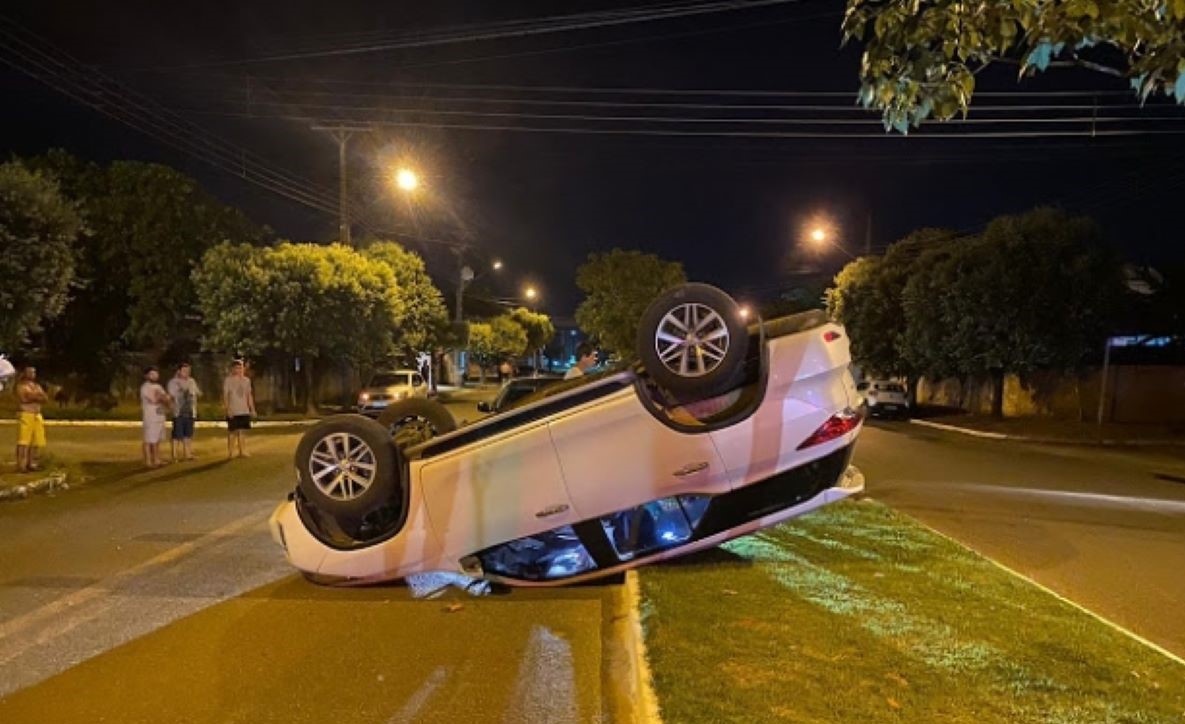 Sorriso | Mulher capota SW4 após indivíduos anunciarem assalto