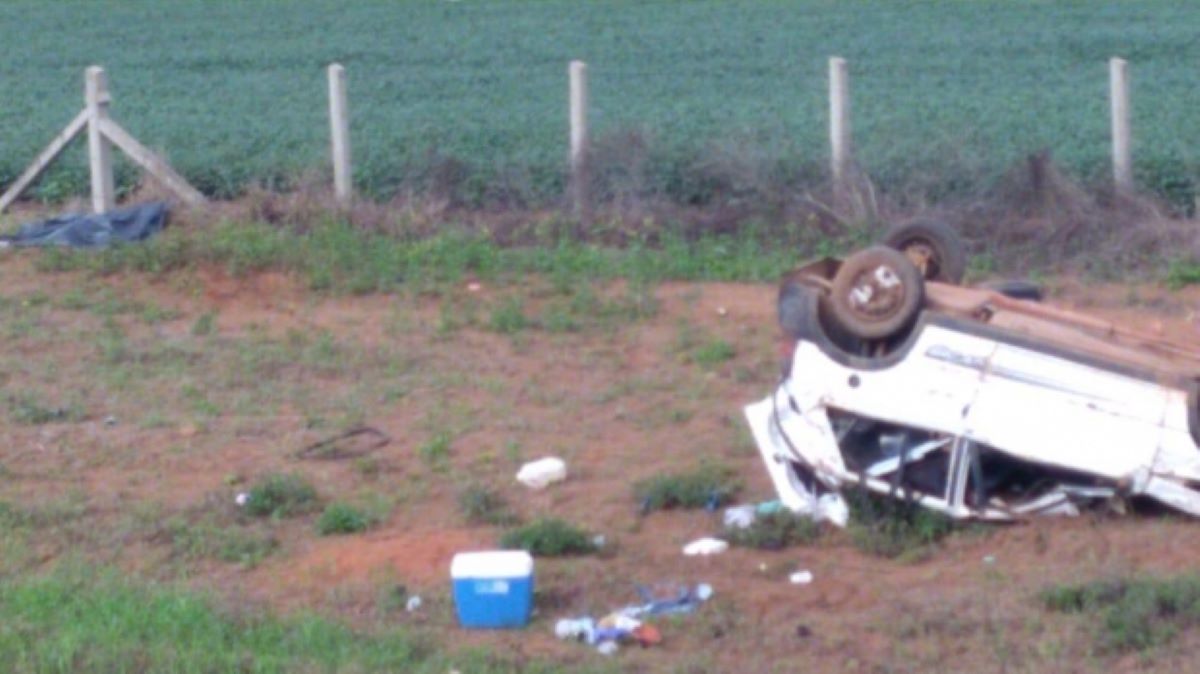 Sorriso | Motorista morre após capotar Uno na BR-163