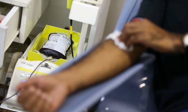 Hemocentros se adaptam para receber doadores durante Covid-19