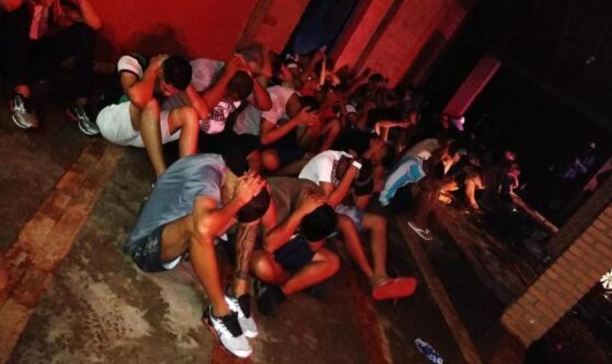 Várzea Grande | PM fecha festa de influencer com 300 pessoas e menores usando drogas