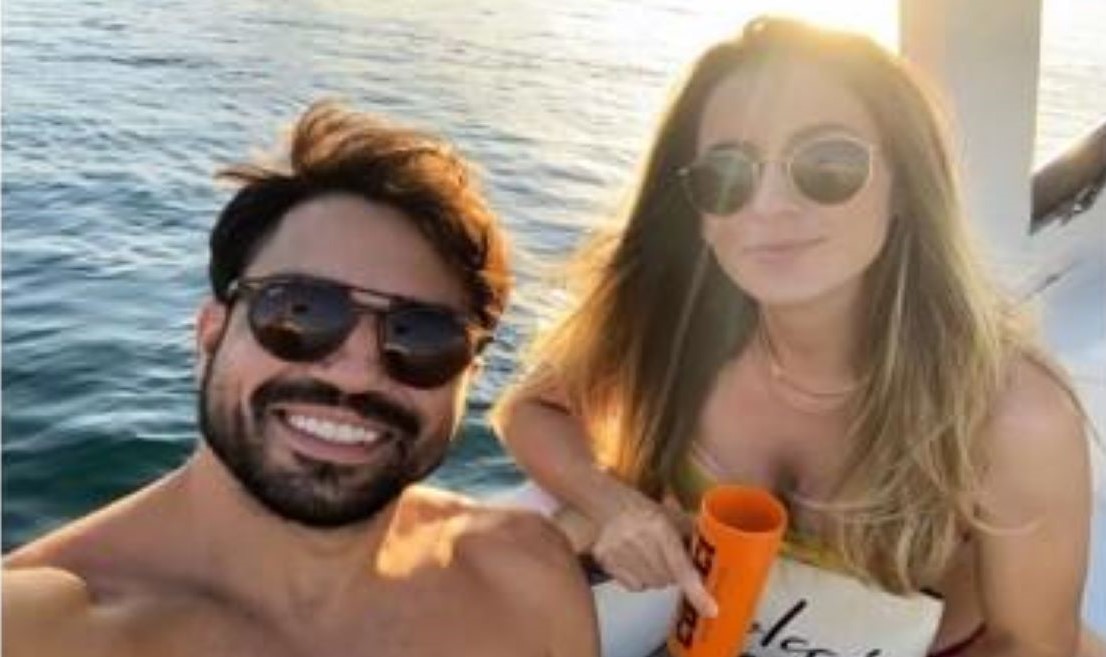 Suspeita de matar companheiro postou foto do casal horas antes do crime em Salvador