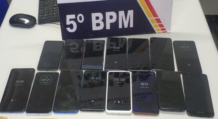 PM recupera 15 celulares furtados de loja na área central de Rondonópolis
