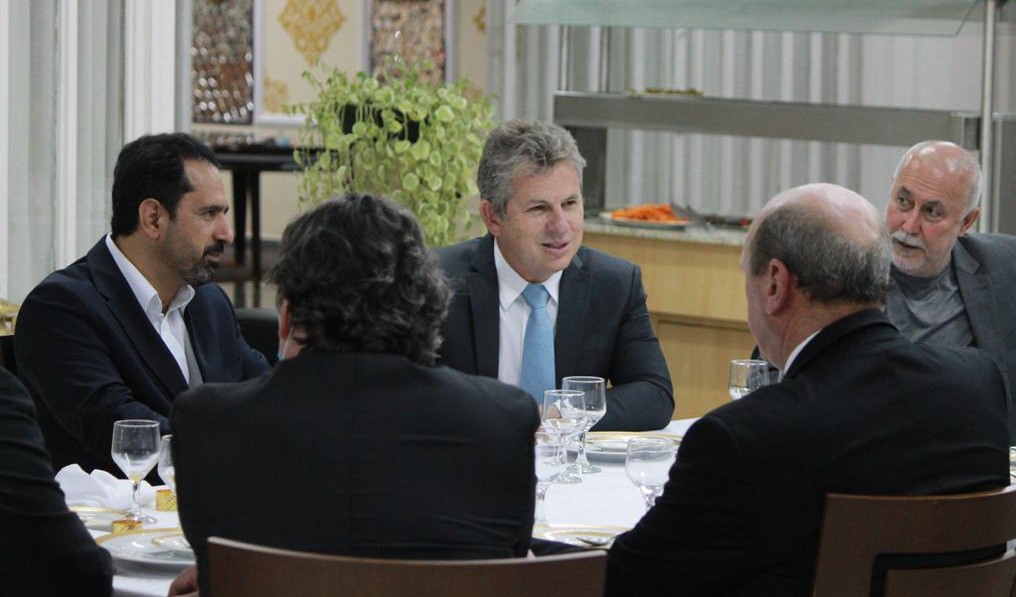 Governador de Mato Grosso fortalece relações comerciais com o Irã