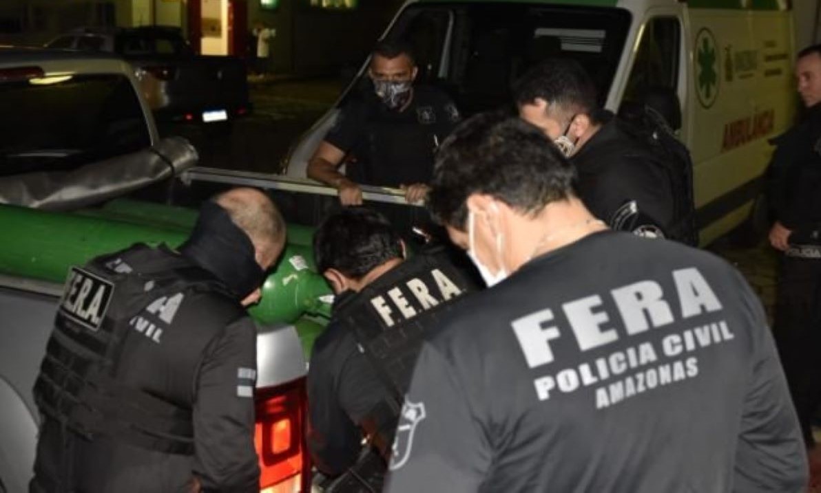 Polícia apreende 33 cilindros de oxigênio escondidos por empresa em Manaus