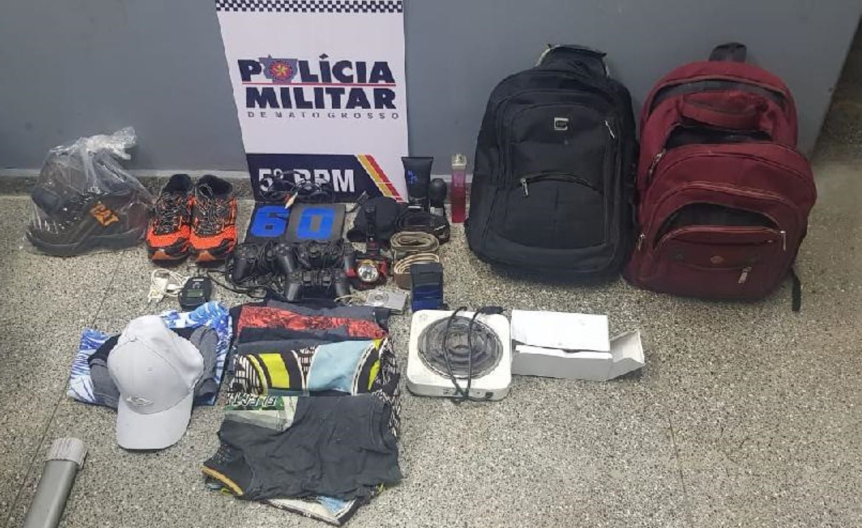 Dupla é presa em flagrante durante furto à residência em Rondonópolis