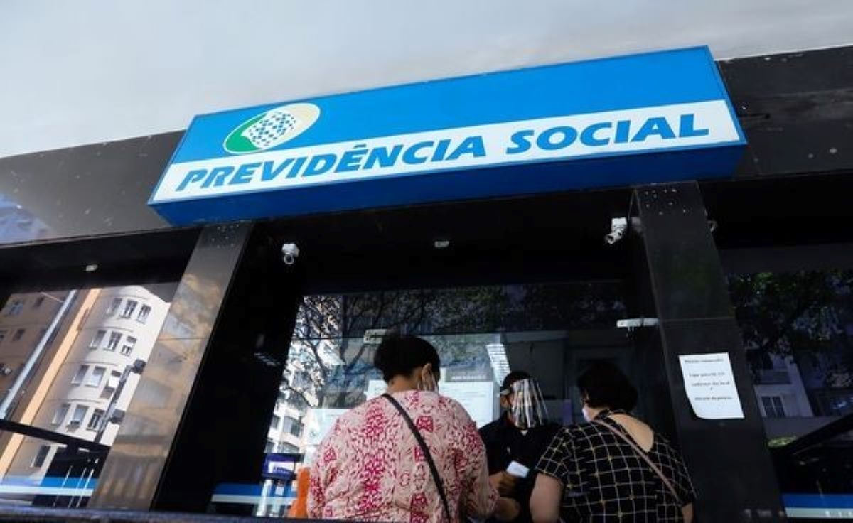 Aposentadoria terá reajuste de 5,45% e teto chega a R$ 6.433