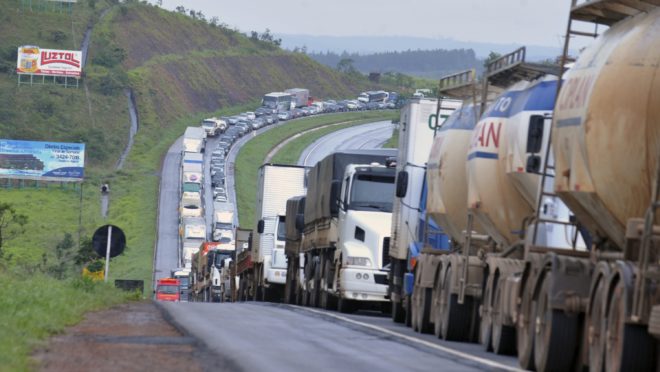Greve dos caminhoneiros: o que se sabe sobre a paralisação marcada para o dia 1º