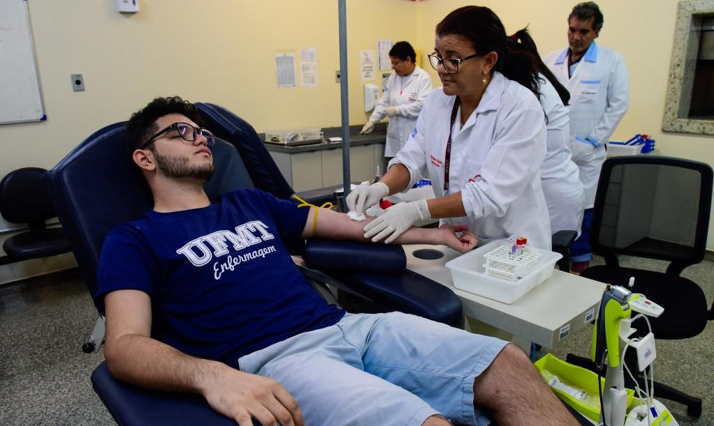 MT Hemocentro orienta a doar sangue antes da vacinação contra Covid-19