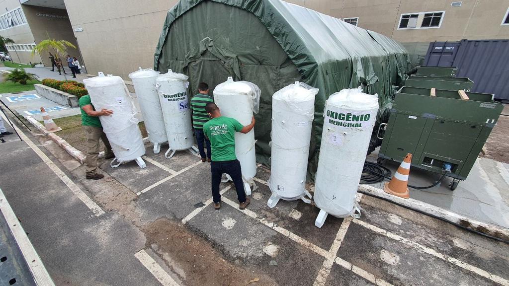 Usinas geradoras de Oxigênio começam a ser instaladas em hospital de campanha em Manaus
