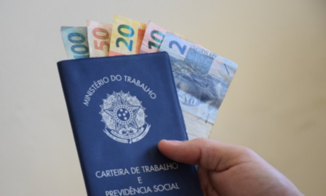 Abono salarial de até R$ 1.100 começa a ser pago nesta terça-feira