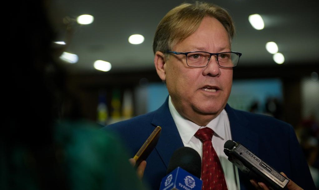 Gilberto Figueiredo retorna às atividades na Secretaria Estadual de Saúde