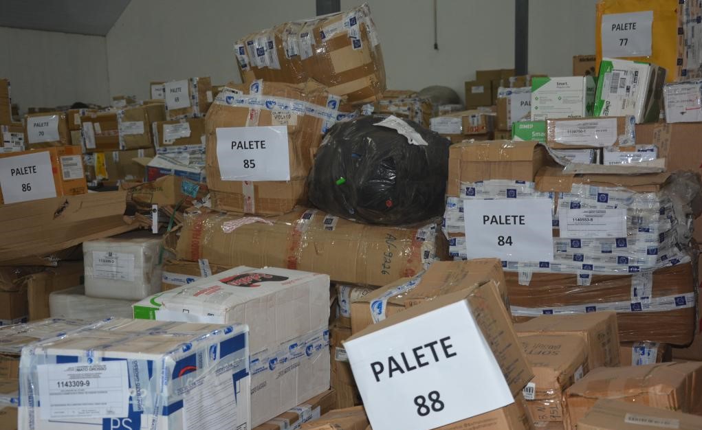1º Lote da vacina chega em Mato Grosso às 16h35; Logística para distribuição já está preparada
