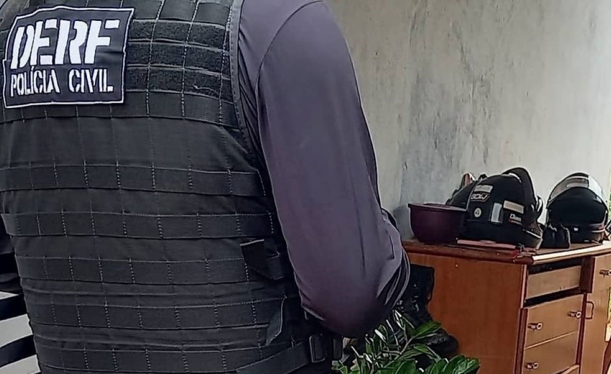 Mato Grosso | Homem que estuprou mulher na frente do namorado dela durante o réveillon é preso 6 anos após o crime