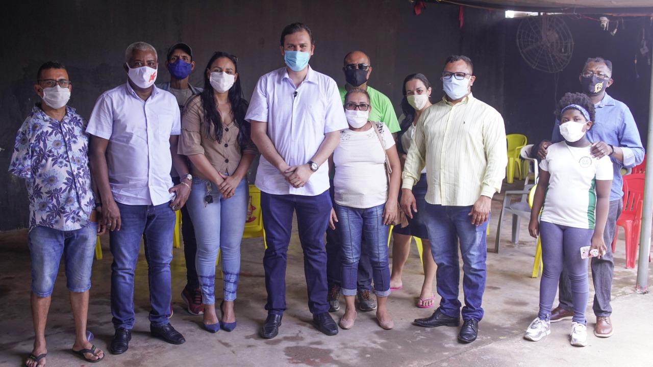 Deputado Thiago Silva reúne com lideranças comunitárias e vereadores para debater construção de escola no bairro Mathias Neves