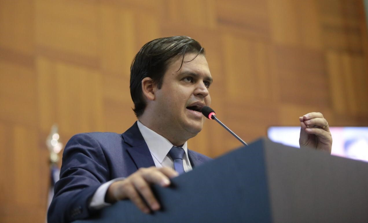 Thiago Silva cobra ampliação da Delegacia da Mulher 24h nas cidades-polo e concurso da polícia civil