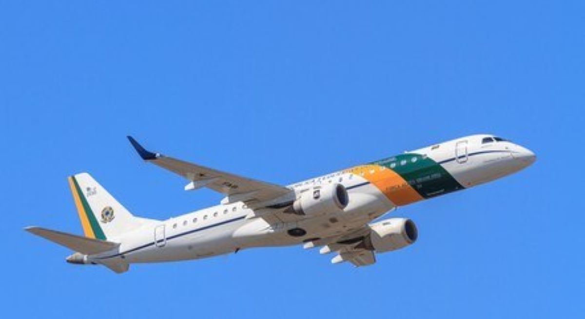 Operação da PF investiga envio de drogas em aviões da FAB