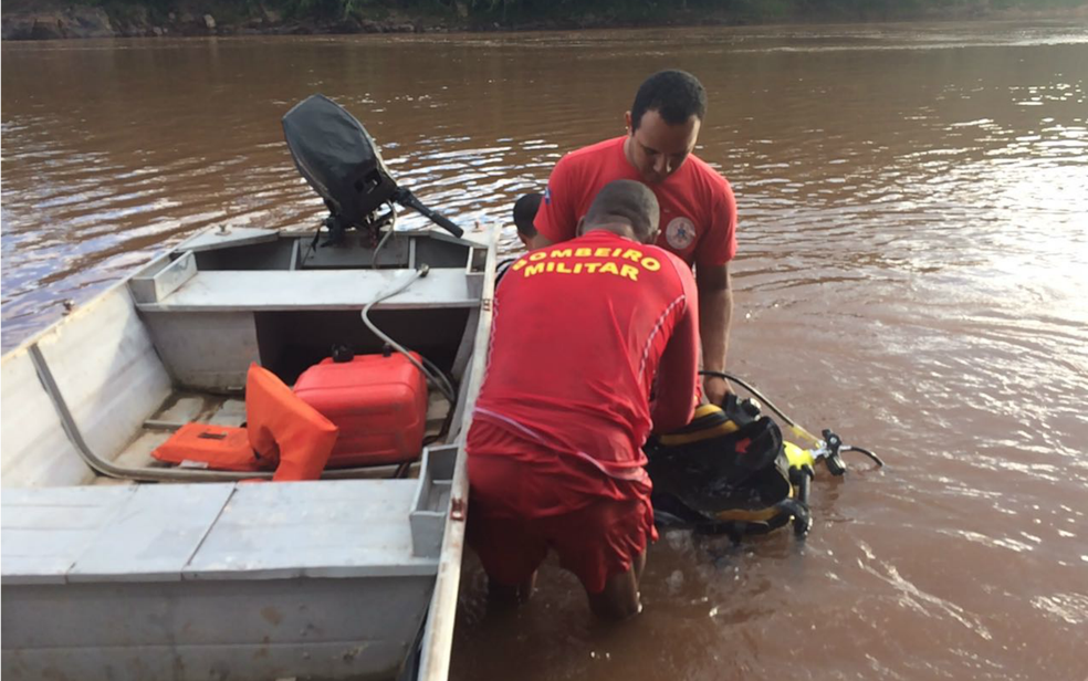 Barão de Melgaço | Bombeiros fazem buscas por pessoa desaparecida após acidente entre lancha e canoa