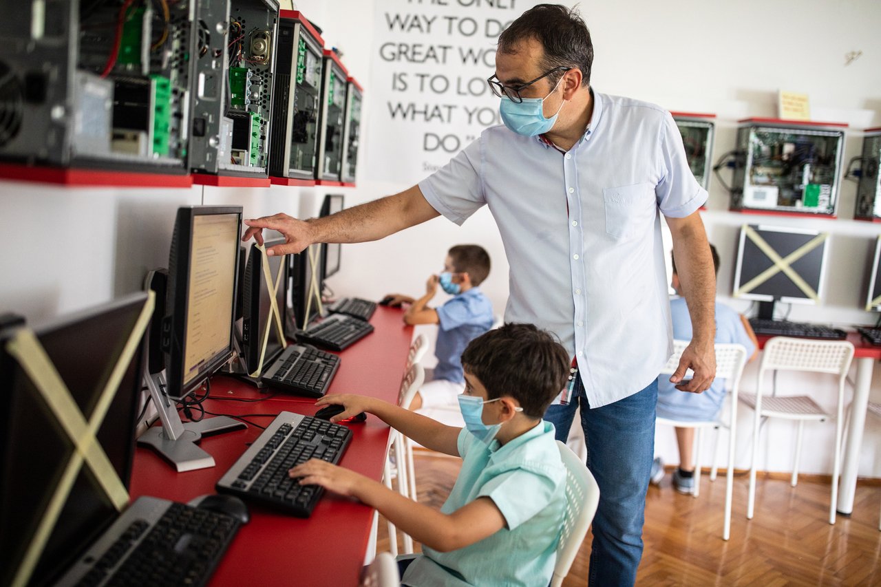 Ensino Híbrido: recursos on-line e off-line