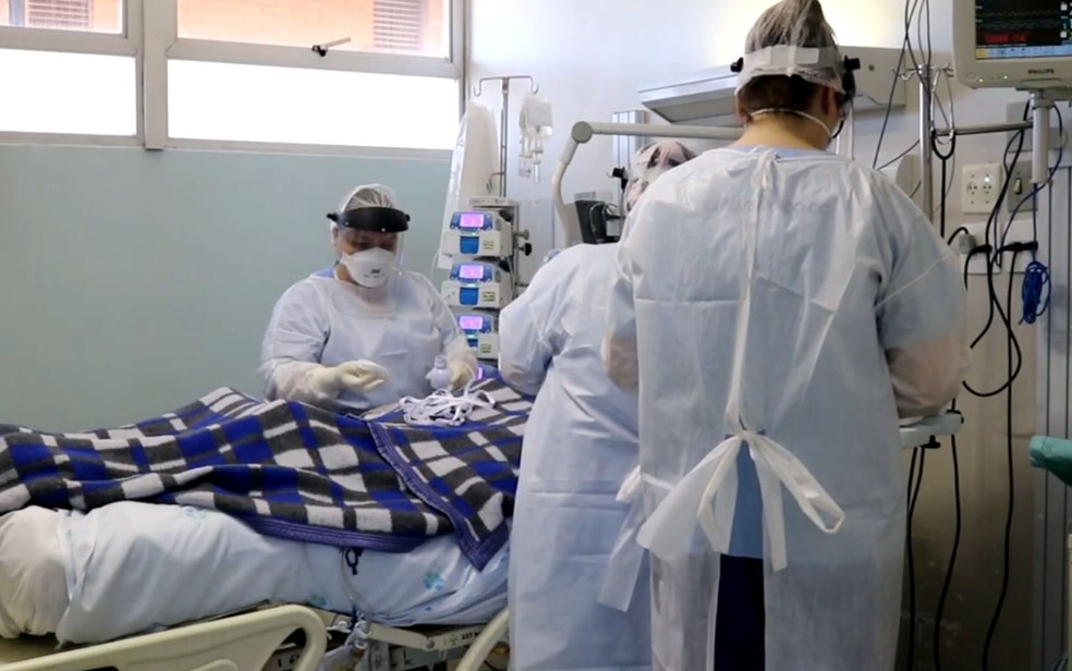 Mato Grosso | Após aumento de casos de Covid-19, enfermeiros pedem lockdown e construção de hospitais de campanha