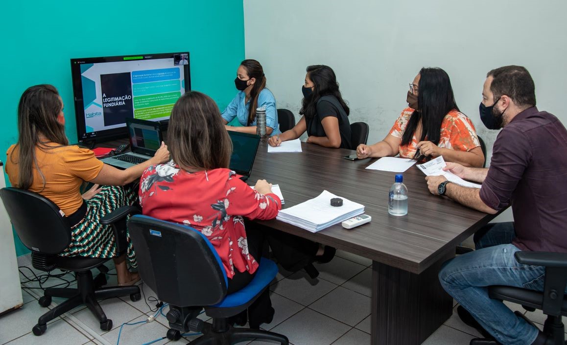 Rondonópolis | Servidores da SMHU passam por capacitação sobre Regularização Fundiária Urbana