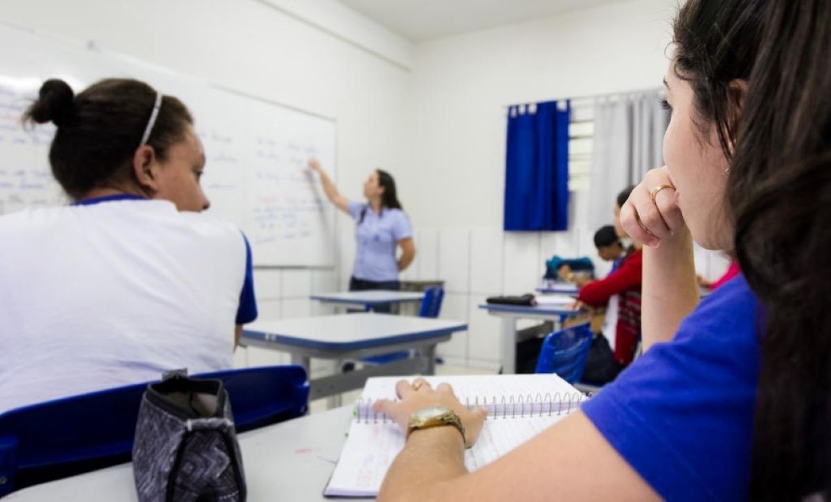 Mato Grosso | Sindicato dos trabalhadores de escolas particulares pede suspensão de aulas presenciais