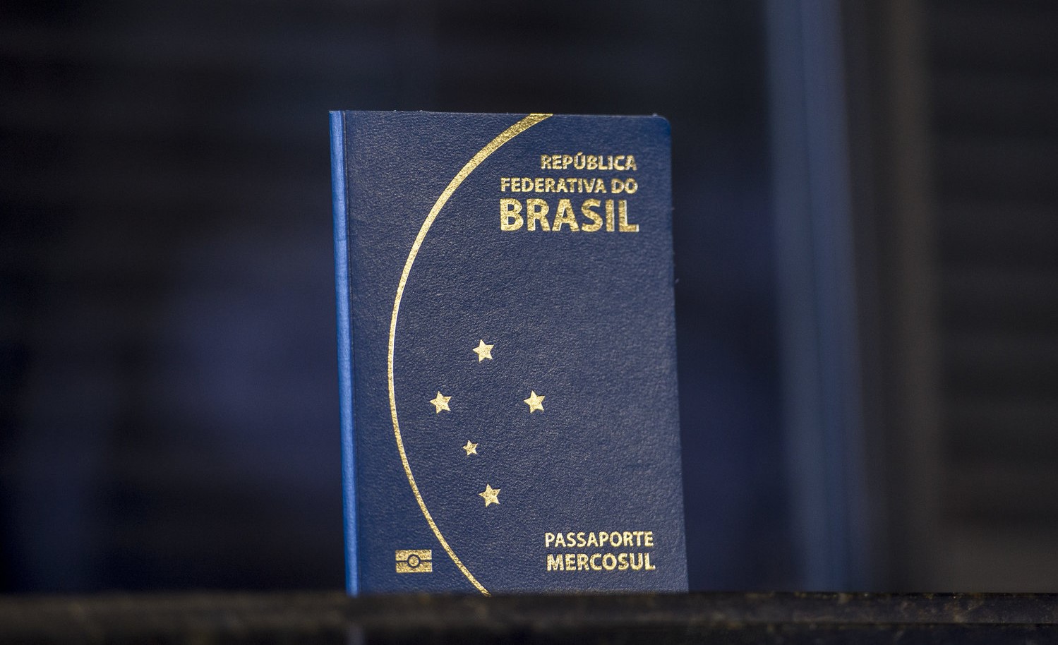 Covid-19: Brasileiros são barrados no exterior há 10 meses