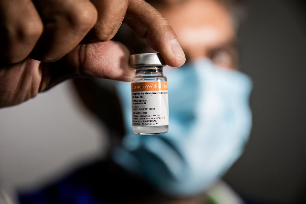 Governo de Mato Grosso já distribuiu 99,5% das doses de vacinas recebidas; veja quanto cada município aplicou