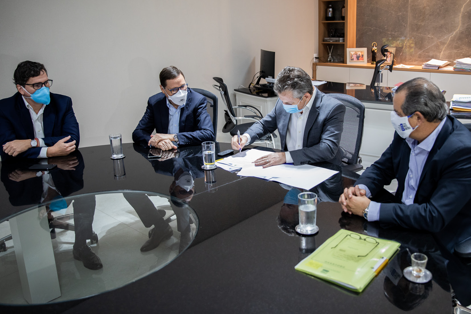 Mato Grosso | Após reunião com governador, Banco da Amazônia vai trazer créditos de R$ 520 milhões