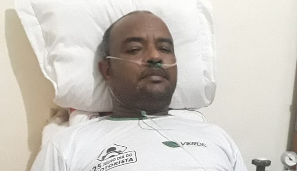 Motorista faz tratamento contra a Covid-19 em casa em leito adaptado em Cuiabá e família pede ajuda para custear oxigênio