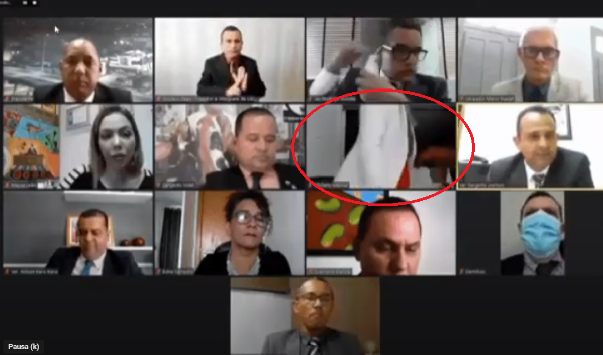 Vereadora de Cuiabá não percebe que câmera está ligada e dança durante sessão virtual; veja vídeo