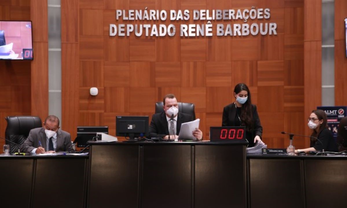 Mato Grosso | Projeto que torna educação serviço essencial é aprovado em 1ª votação e será discutido na semana que vem