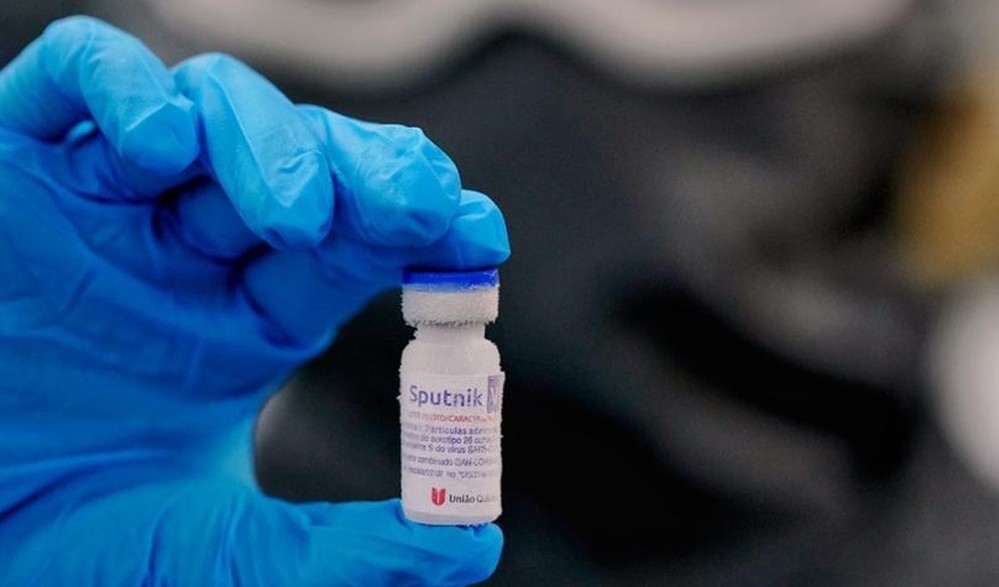 Governo de Mato Grosso fecha compra direta de 1,2 milhão de doses da vacina russa Sputinik