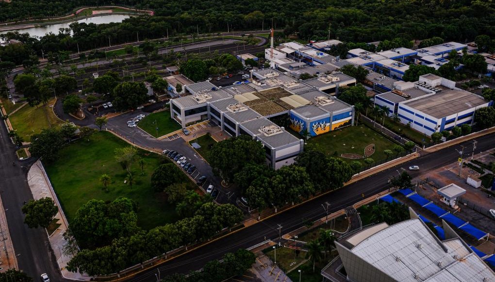 Servidor exclusivamente comissionado pode ser exonerado durante licença