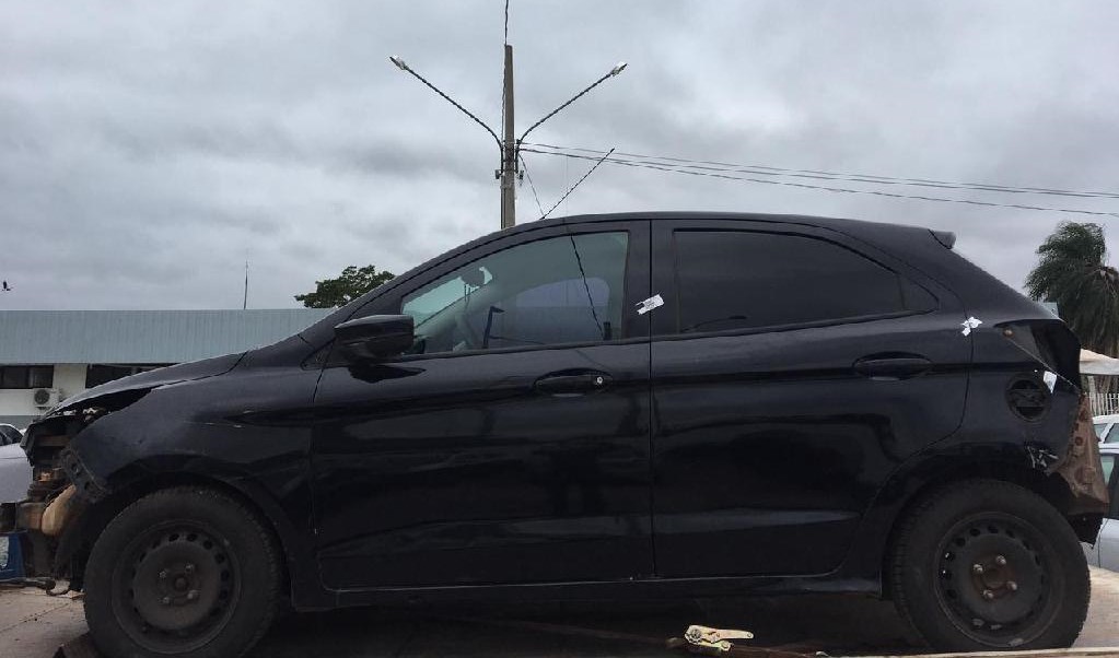 PM é acionada e recupera Ford Ka retirado de pátio com documentos falsos