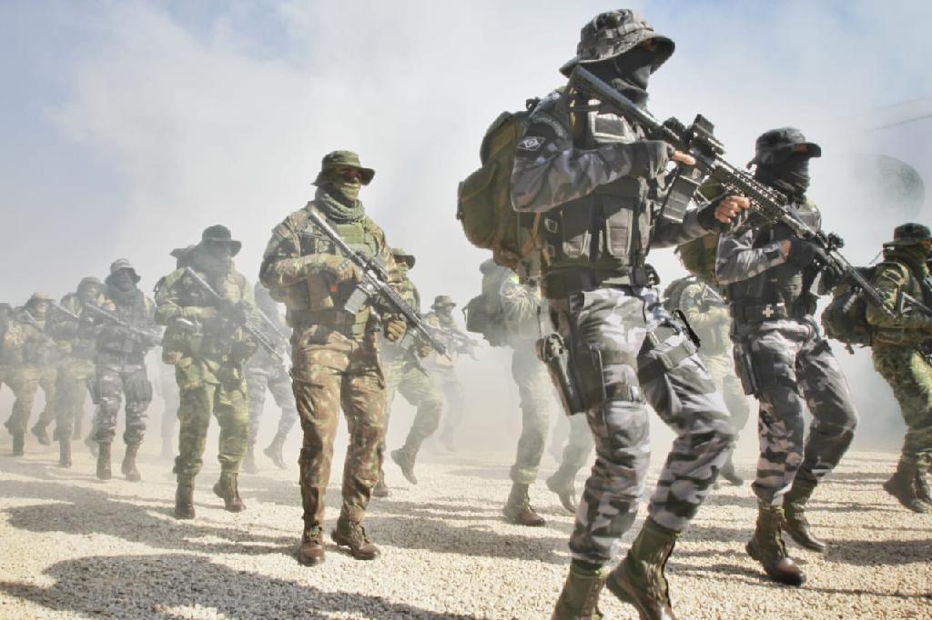 Secretário destaca guerra das facções contra a sociedade em formatura do Gefron